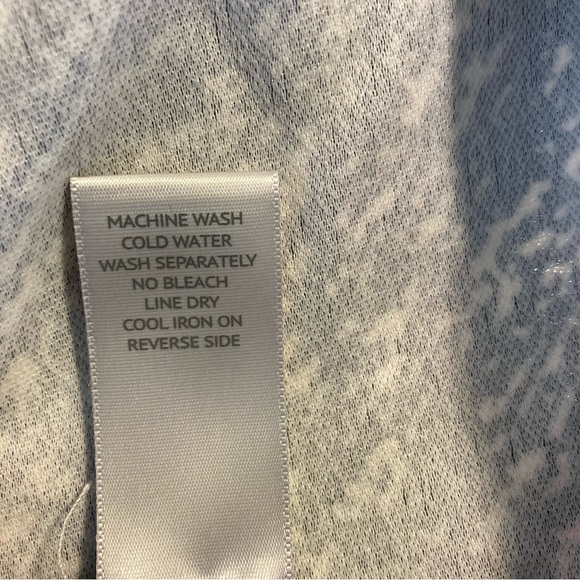 Avenue Size 26/28 Black and White Pattern Top NWT - Picture 9 of 10